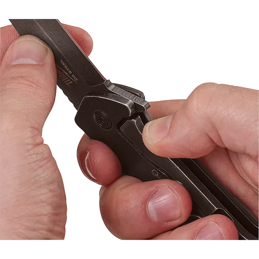 Navaja de bolsillo con cuchilla lisa HARDLINE™ de 2.5"