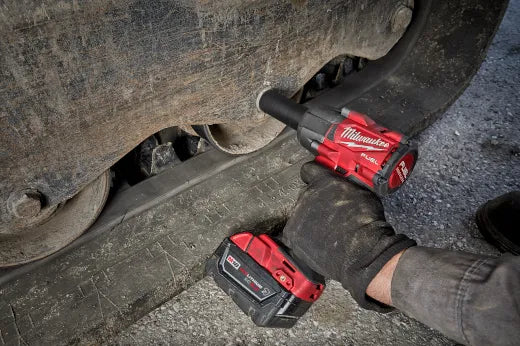 Kit de llave de impacto de torque medio M18 FUEL™ de 1/2" con anillo de fricción 2962-22R